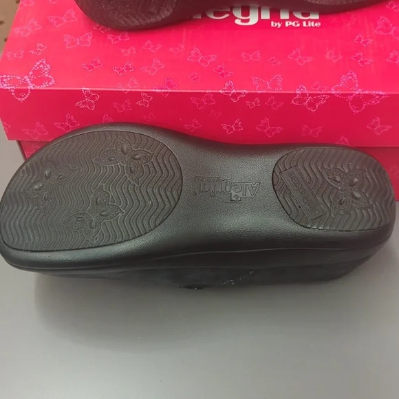 Alegria Keli Sketchy nursing shoe - Picture 3 of 5